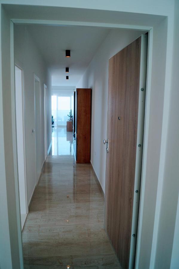 Apartment Ivona With Beautiful Seaview マカルスカ エクステリア 写真